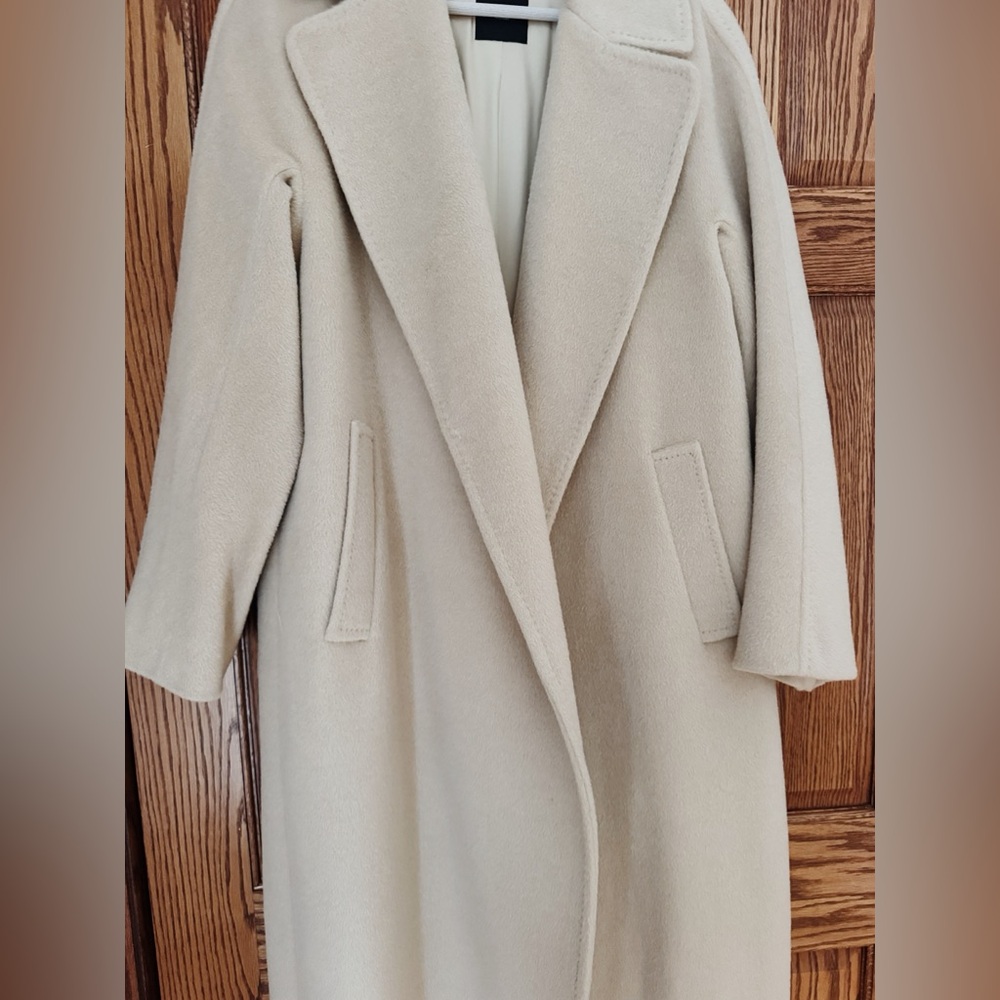 Weekend Max Mara Cream Trench Coat